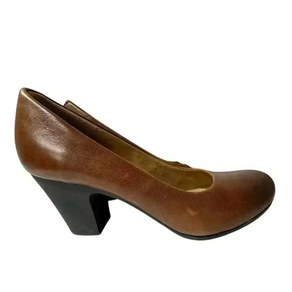 Comfortiva Noxi Women's Brown Leather Upper Slip on Style PillowTop FootBed Pump - Picture 2 of 9